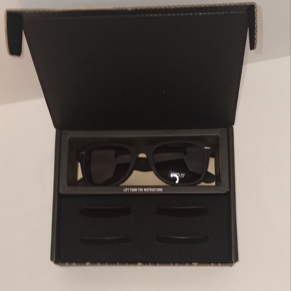 SUNGLASSES Interchangeable Lenses (3 sets) Black Unisex NIB 100% UV - Picture 4 of 5